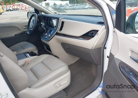 2017 Toyota Sienna Xle 7 Passenger z USA, uszkodzony, nr VIN 5TDDZ3DC8HS162481